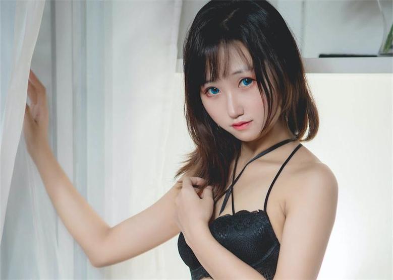 女神级美女大放送！Kuukow无水印图包百度云照片集等你一键下载