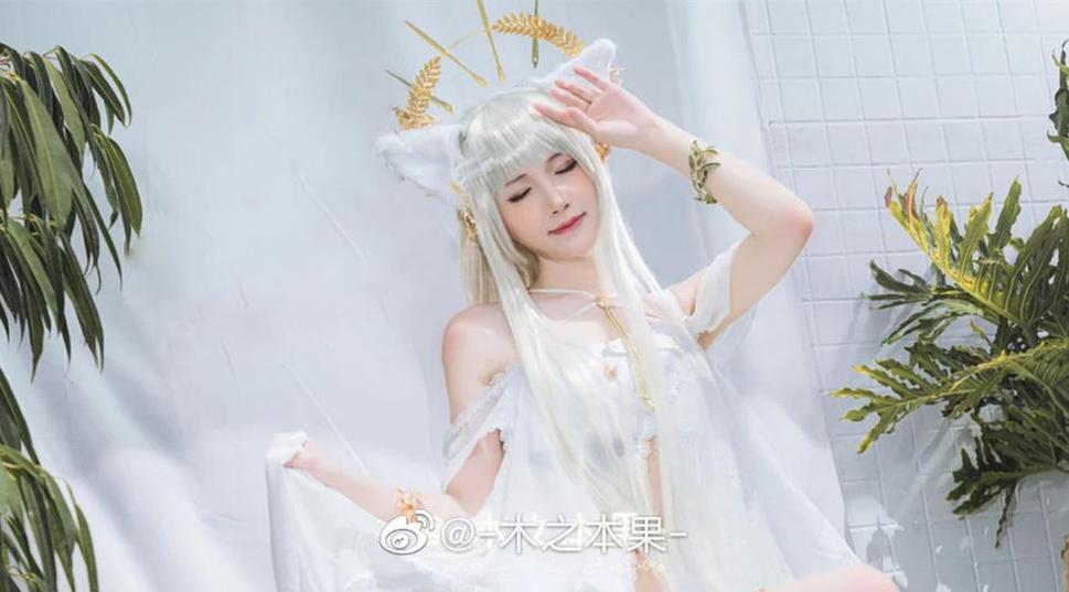 忧郁之门背后的木之本果cos图片