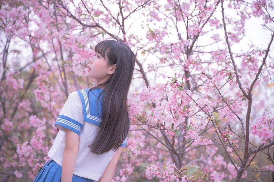 专业摄影团队合作，萌芽儿o0竞泳美图问世