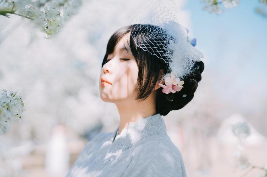 萌芽儿伊丽莎白无与伦比的美图，只为你精选。