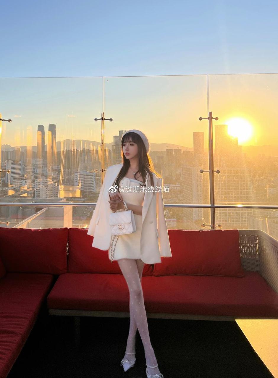 惊喜分享！过期米线线喵cos高清美图图包