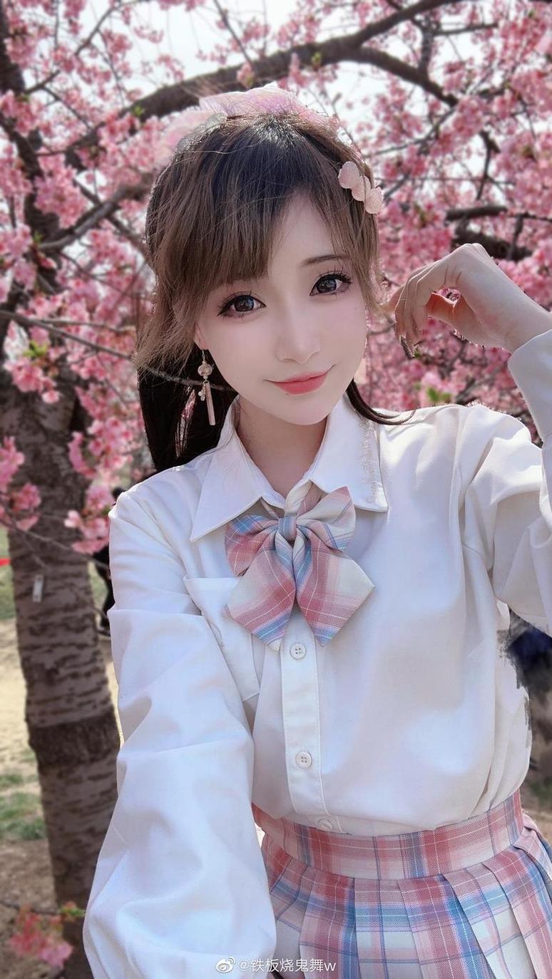 铁板烧鬼舞死库水cosplay作品精选，美丽的视觉享受