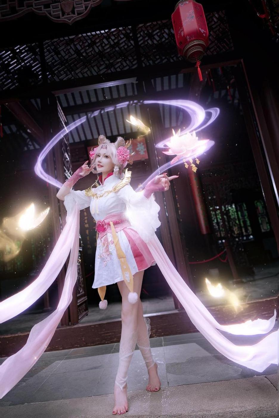 露儿大魔王cos美杜莎，美图满载的图片图包火热上架